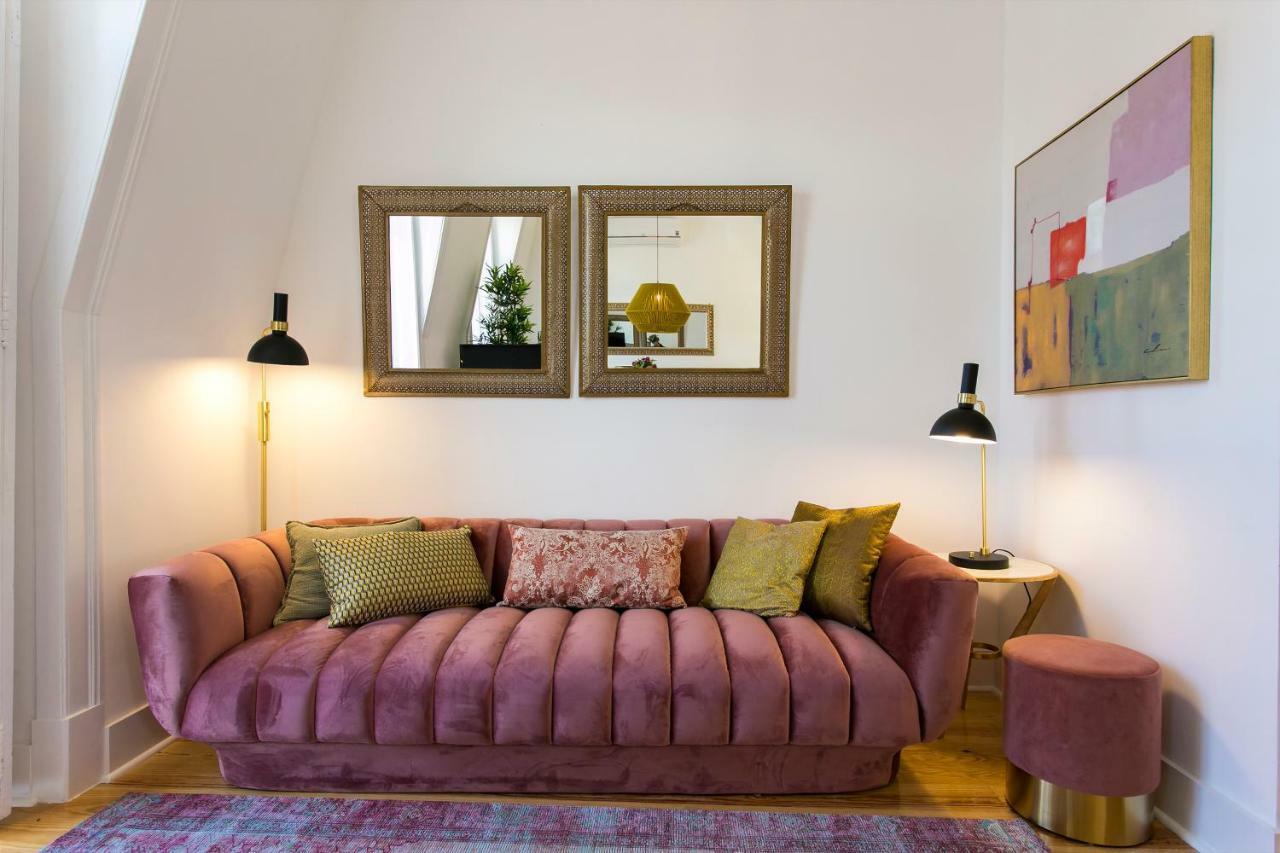 2 Beautiful Upscale Flat Embracing Tejo! Lisboa