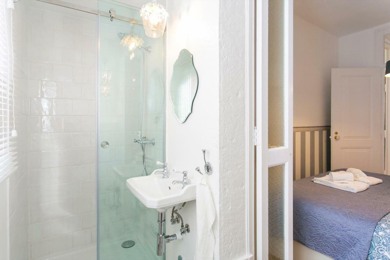 2 Beautiful Upscale Flat Embracing Tejo! Apartamento *