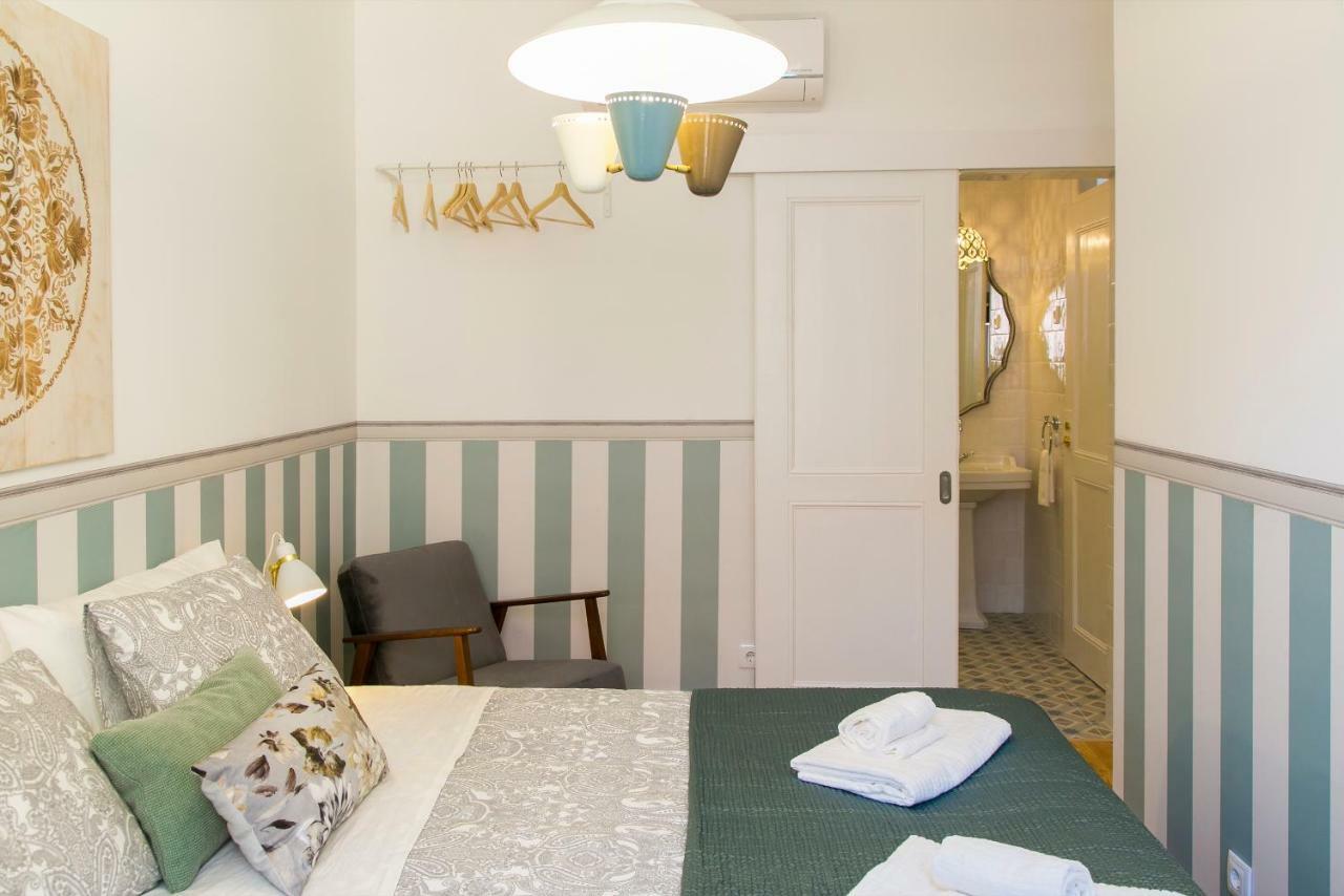 2 Beautiful Upscale Flat Embracing Tejo! Apartamento *